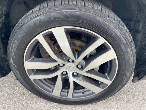 Used 2017 Honda Pilot Touring image 5