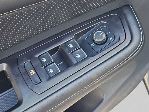 Certified 2025 Volkswagen Atlas SEL Premium R-Line AWD/4WD image 33