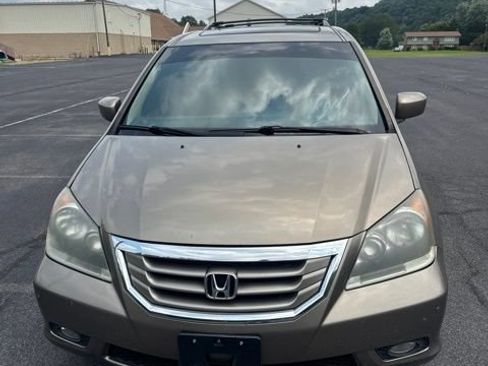 Used 2010 Honda Odyssey Touring image 2