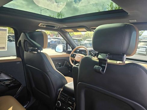 New 2026 Land Rover Range Rover Sport Dynamic SE image 15