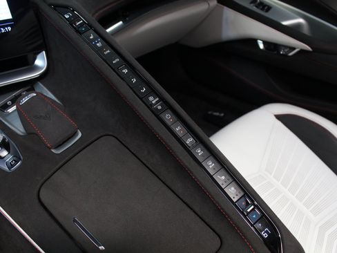 Used 2023 Chevrolet Corvette Z06 RWD image 81