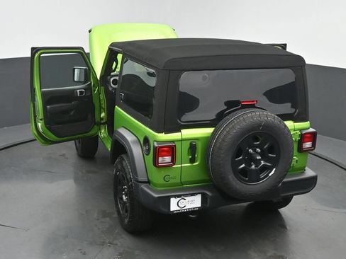 Used 2025 Jeep Wrangler Sport AWD/4WD image 61