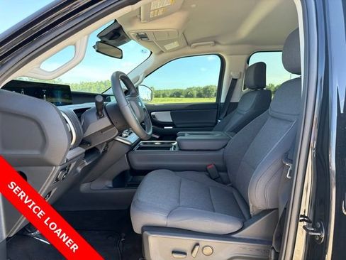 New 2026 Ford Expedition Max Active AWD/4WD image 2