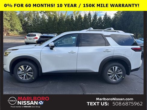 New 2025 Nissan Pathfinder SL image 4