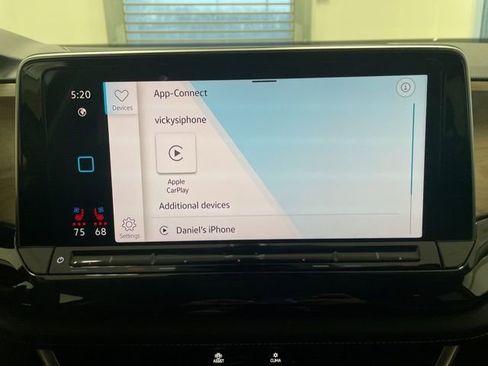 Certified 2025 Volkswagen Atlas SE image 18