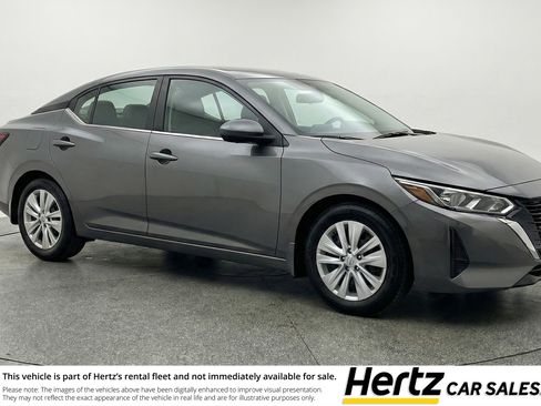 Used 2025 Nissan Sentra S image 1