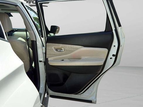 Used 2020 Nissan Murano SL w/ Moonroof Package FWD image 40