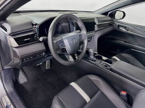 Certified 2025 Toyota Camry SE w/ Convenience Package FWD image 9
