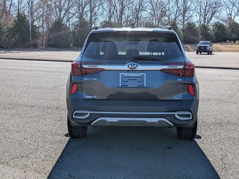 Used 2021 Kia Seltos EX image 5