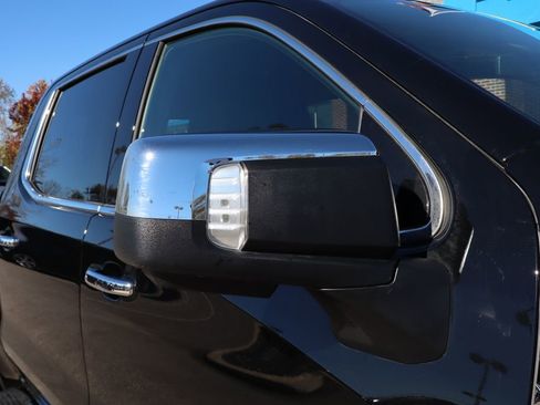 Used 2025 GMC Sierra 1500 SLT w/ SLT Premium Plus Package image 2