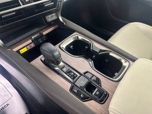 Used 2024 Lexus RX 350 Premium w/ Accessory Package AWD/4WD image 16