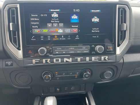 Certified 2025 Nissan Frontier SV w/ Tow Package RWD image 7