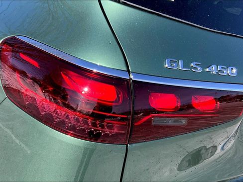 New 2026 Mercedes-Benz GLS 450 GLS 450 image 18