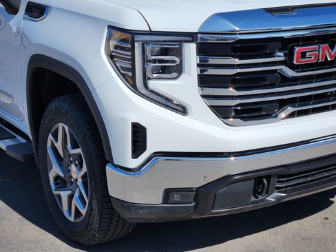 New 2026 GMC Sierra 1500 SLT w/ SLT Premium Package image 10