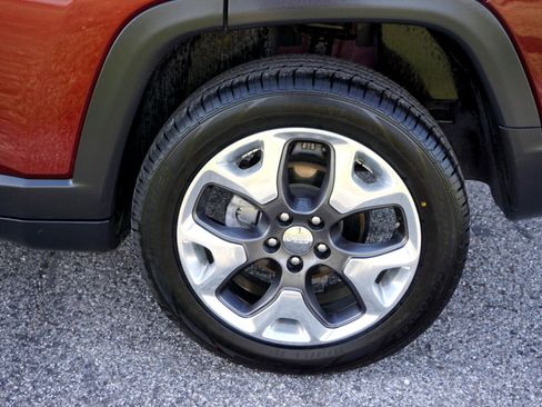 Used 2021 Jeep Compass Limited image 6