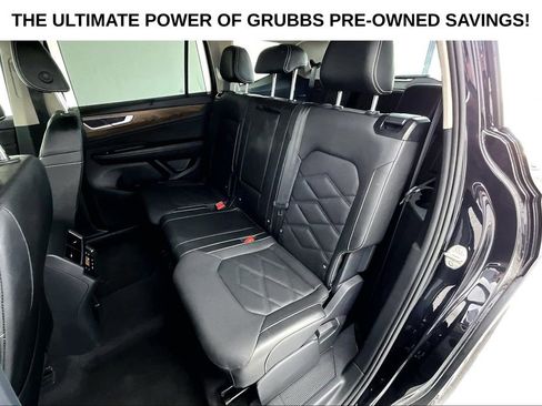 Used 2025 Volkswagen Atlas SE FWD image 31