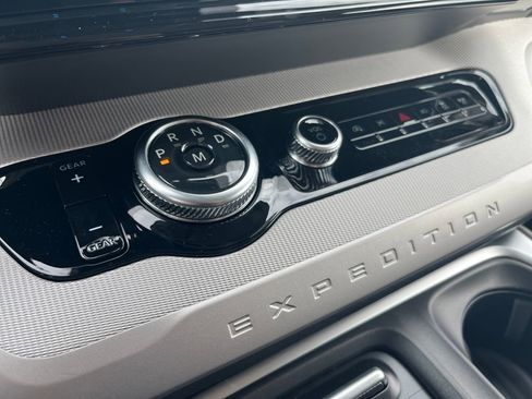 New 2026 Ford Expedition Active image 26