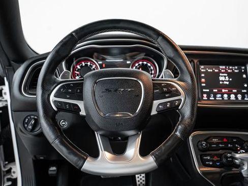 Used 2016 Dodge Challenger SRT w/ Technology Group image 28