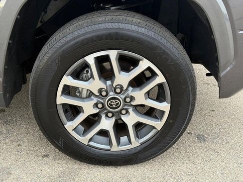 Used 2022 Toyota Tundra 1794 Edition image 10
