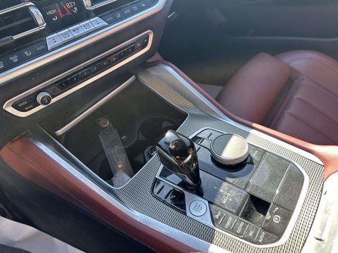 Used 2022 BMW X6 xDrive40i w/ M Sport Package image 26