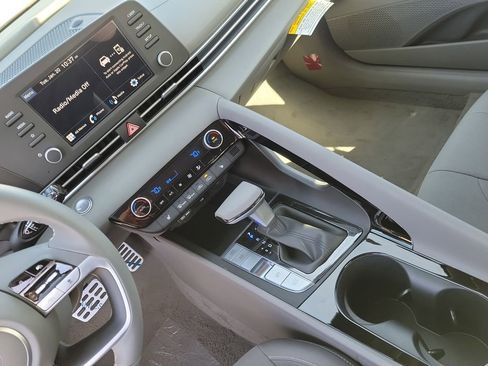 New 2026 Hyundai Elantra SEL Sport image 31