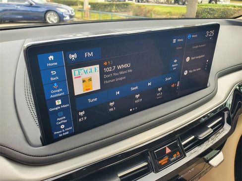 Used 2025 Acura MDX w/ Technology Package image 29