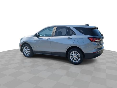 Certified 2024 Chevrolet Equinox LS w/ LPO, Cargo Package FWD image 6