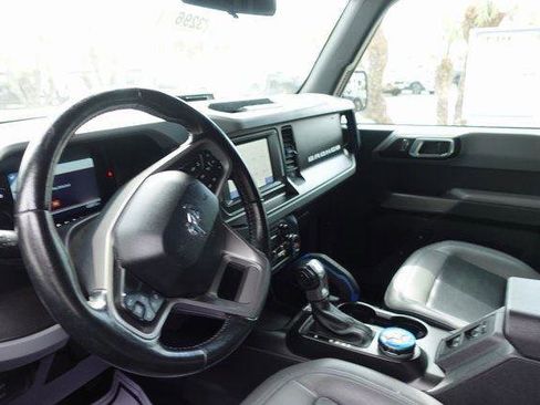 Used 2021 Ford Bronco Black Diamond image 15