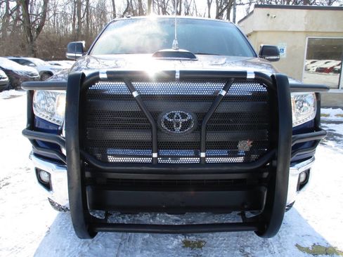 Used 2015 Toyota Tundra SR5 w/ TRD Off Road Package image 24