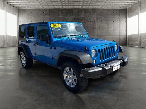 Used 2016 Jeep Wrangler Unlimited Sport w/ Quick Order Package 24S AWD/4WD image 3