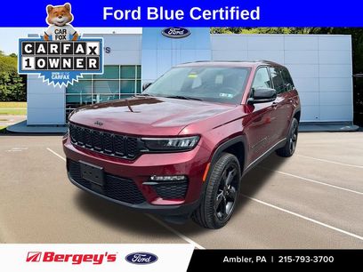 Used 2024 Jeep Grand Cherokee Limited w/ Black Appearance Package