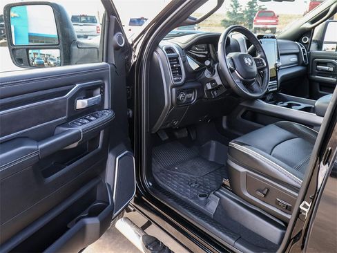 Used 2024 RAM 3500 Laramie w/ Sport Appearance Package image 33