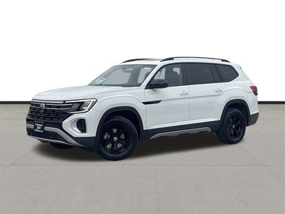 New 2025 Volkswagen Atlas Peak Edition SE