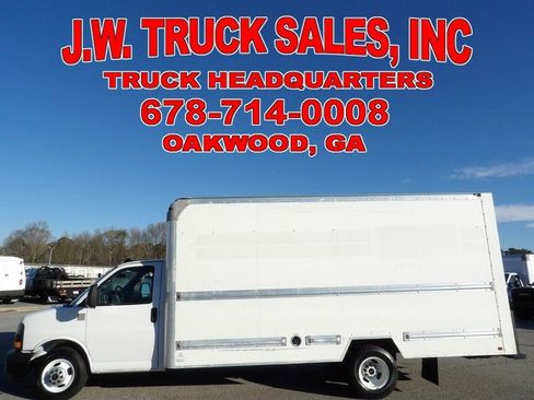 Used 2019 GMC Savana 3500 Extended w/ Driver Convenience Package image 2