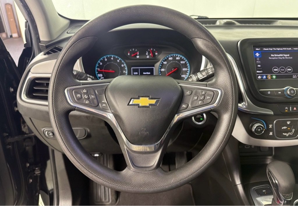 Used 2022 Chevrolet Equinox LS AWD/4WD image 15