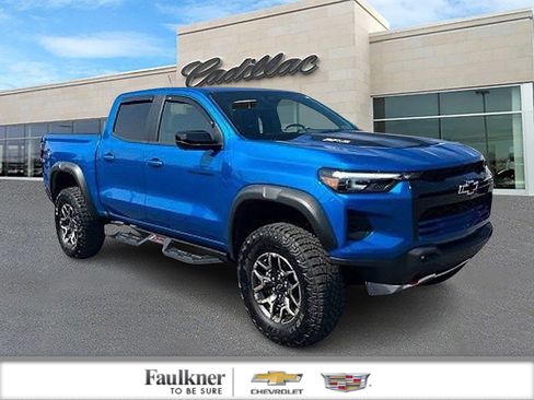 Used 2024 Chevrolet Colorado ZR2 w/ Technology Package AWD/4WD image 1