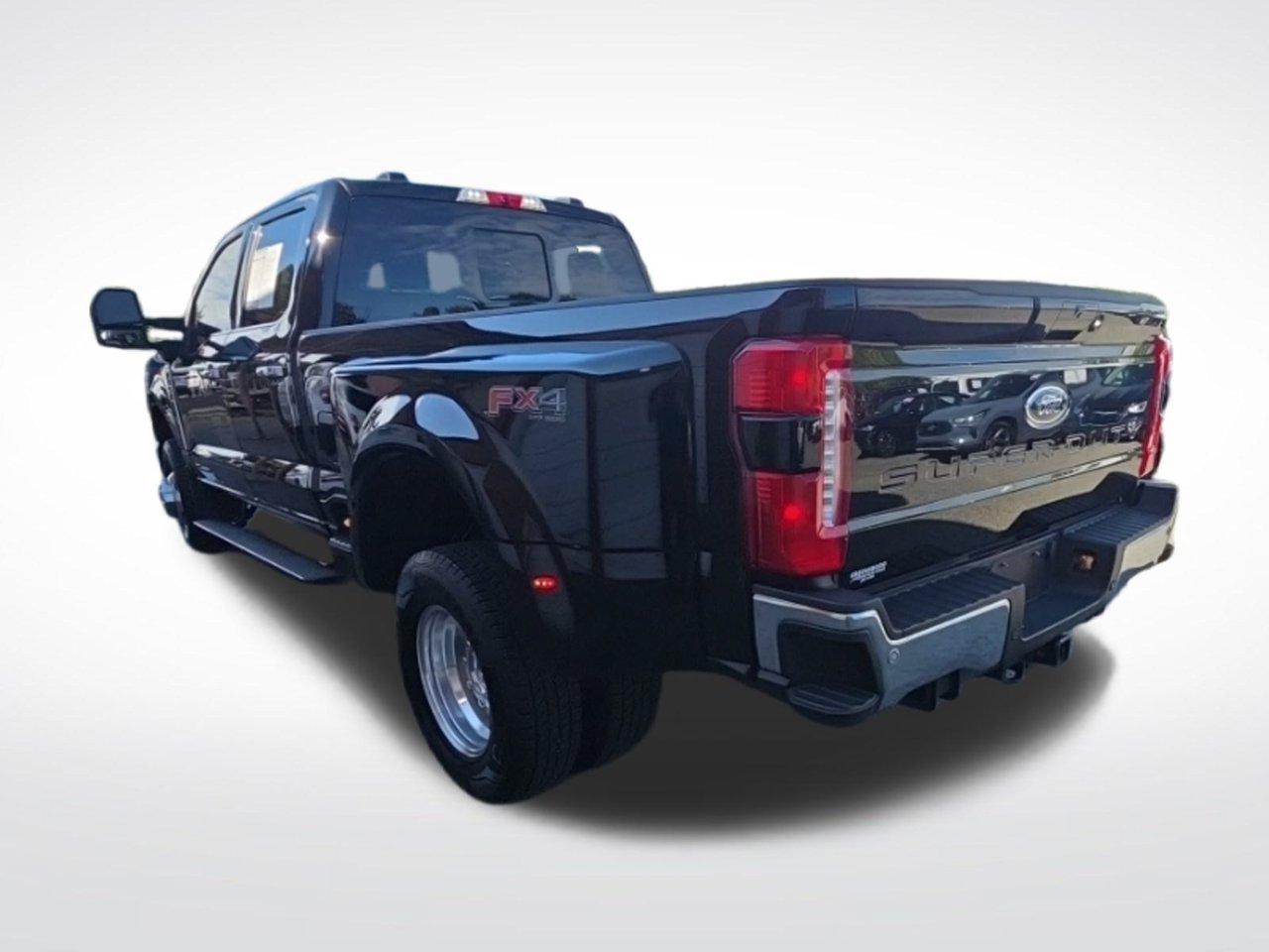 Used 2025 Ford F350 Lariat w/ Lariat Ultimate Package AWD/4WD image 7