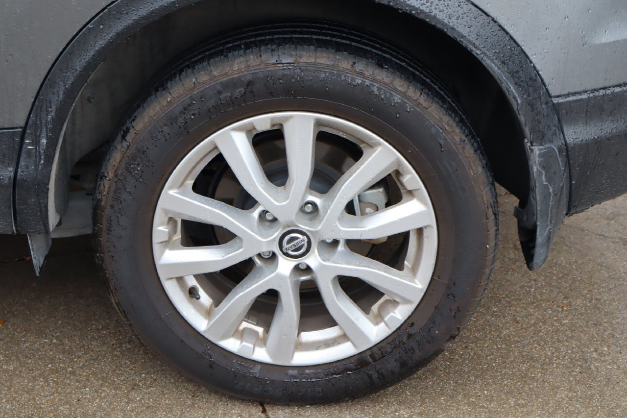 Used 2021 Nissan Rogue Sport SV FWD image 26