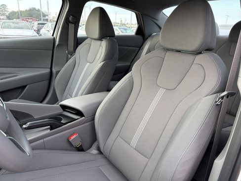New 2026 Hyundai Elantra SE w/ Cargo Package image 5