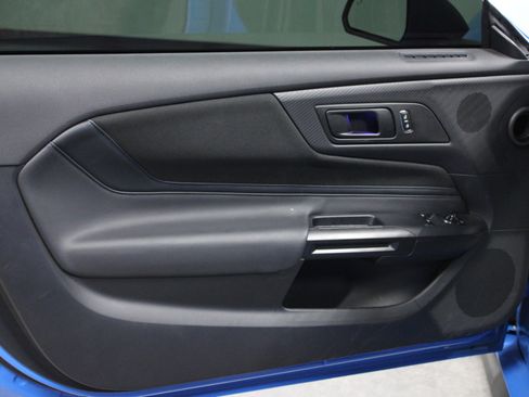 Used 2025 Ford Mustang Dark Horse image 11