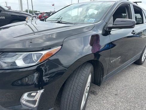 Used 2018 Chevrolet Equinox LT FWD image 3