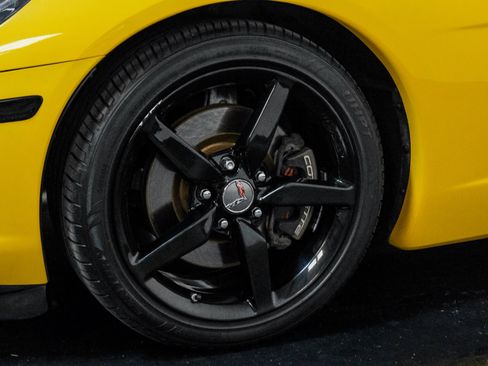 Used 2006 Chevrolet Corvette Coupe w/ Preferred Equipment Group image 42