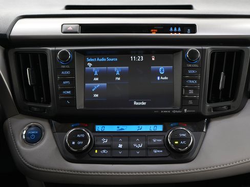 Used 2017 Toyota RAV4 Limited AWD/4WD image 15