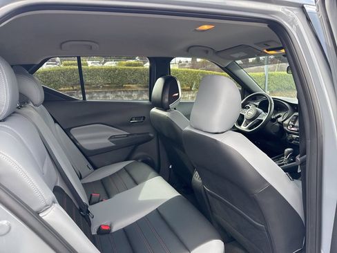 Used 2023 Nissan Kicks SR w/ SR Premium Package FWD image 21