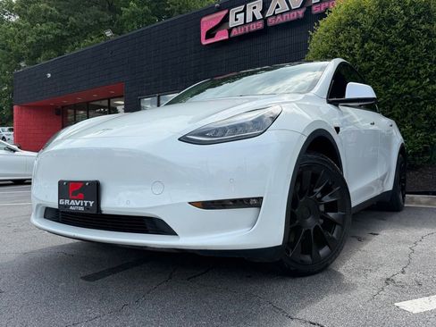 Used 2021 Tesla Model Y Long Range AWD/4WD image 2