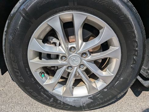 Used 2019 Hyundai Santa Fe SE AWD/4WD image 39