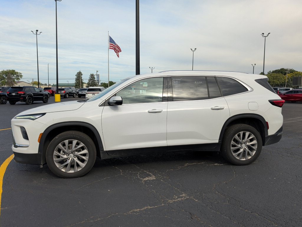 Used 2026 Buick Enclave Preferred AWD/4WD image 4