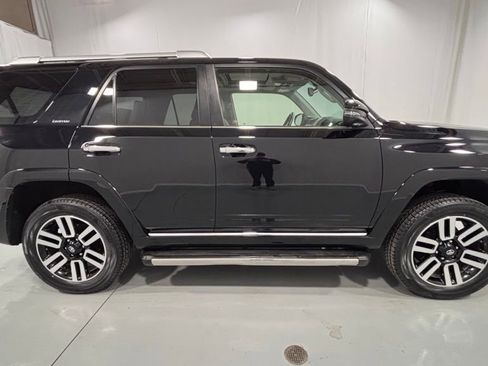 Used 2015 Toyota 4Runner Limited AWD/4WD image 5