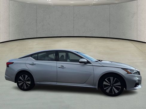 Used 2021 Nissan Altima 2.5 SL image 3