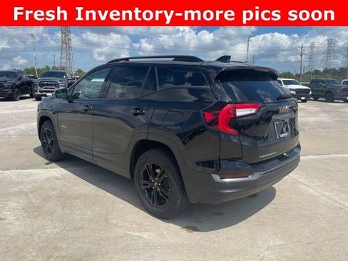 Used 2023 GMC Terrain AT4 image 5